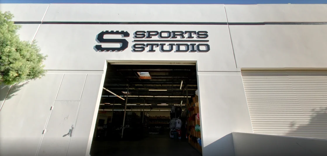 Orange County Gym Exterior Signs by DN Signs – Specializing in Health & Fitness Lobby Signs, SignMakers Los Angeles
