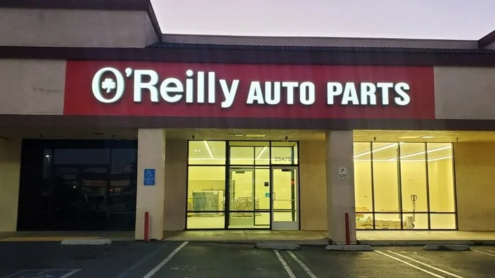 Exterior Storefront Channel Letters Signage for O’Reilly Auto Parts in Santa Ana, CA by DN Signs